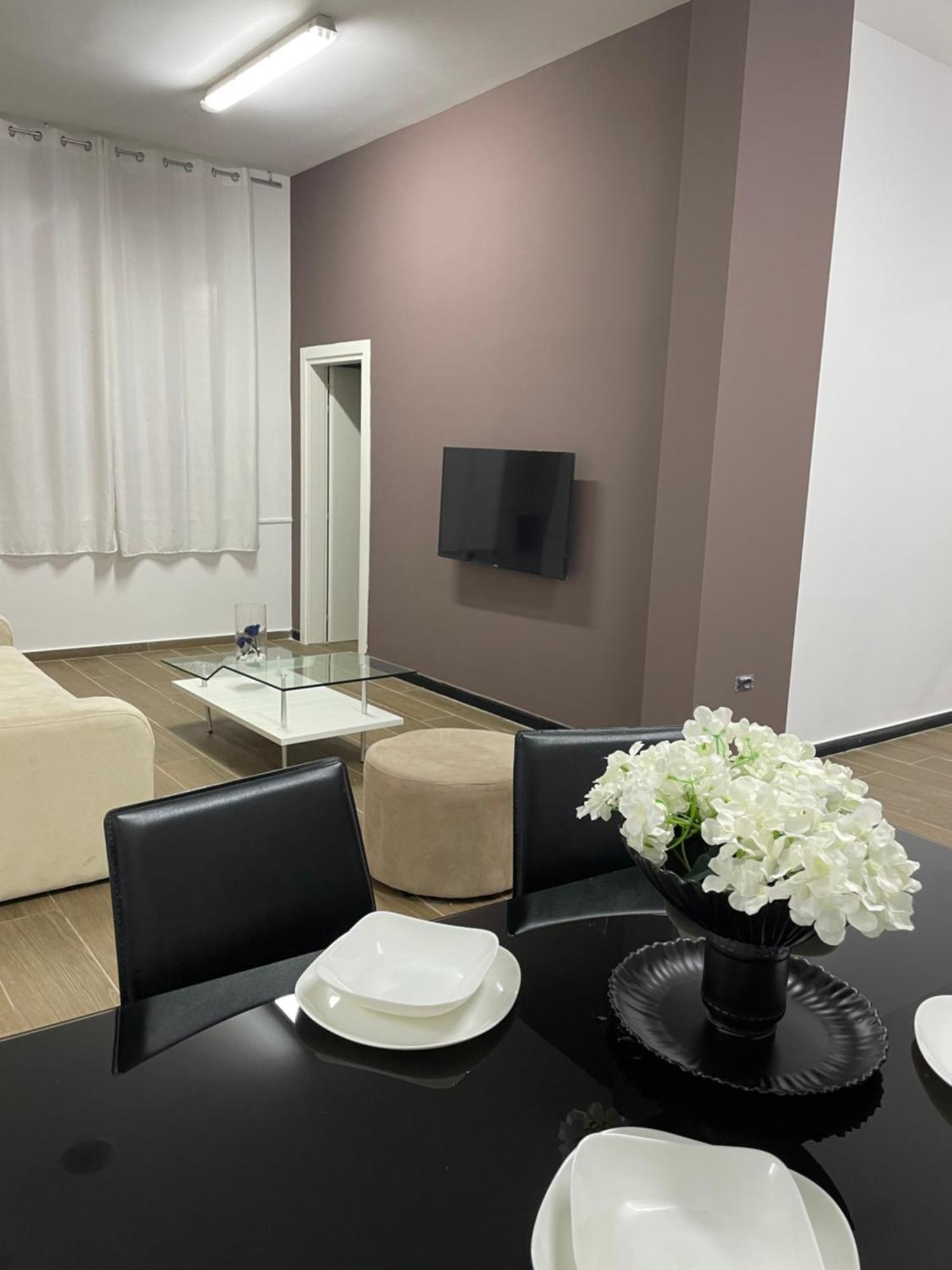 Gold Apartament Vlorë 外观 照片